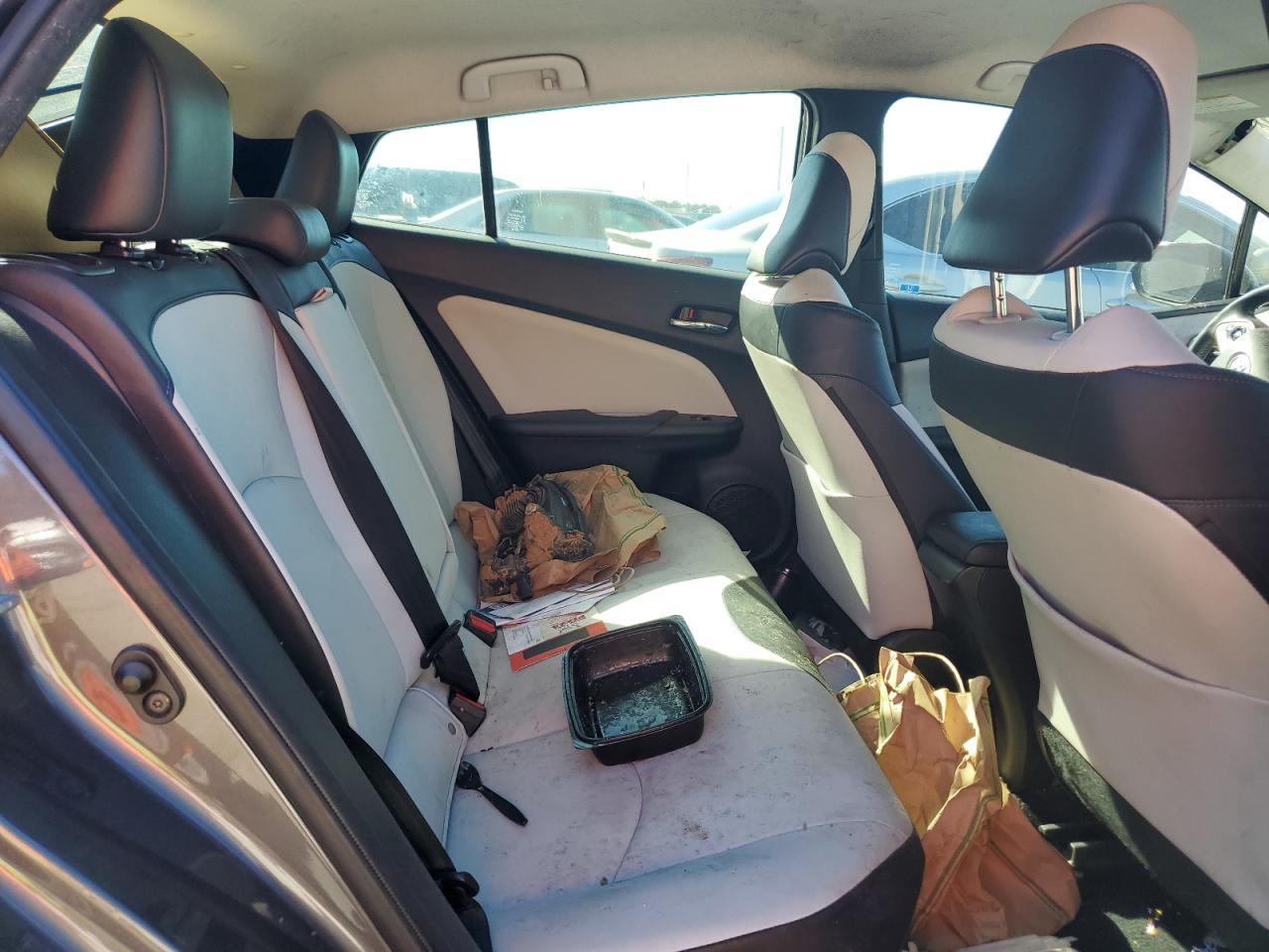2018 TOYOTA PRIUS