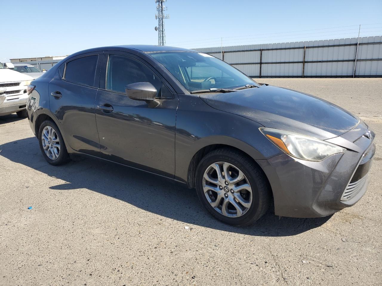 2017 TOYOTA YARIS