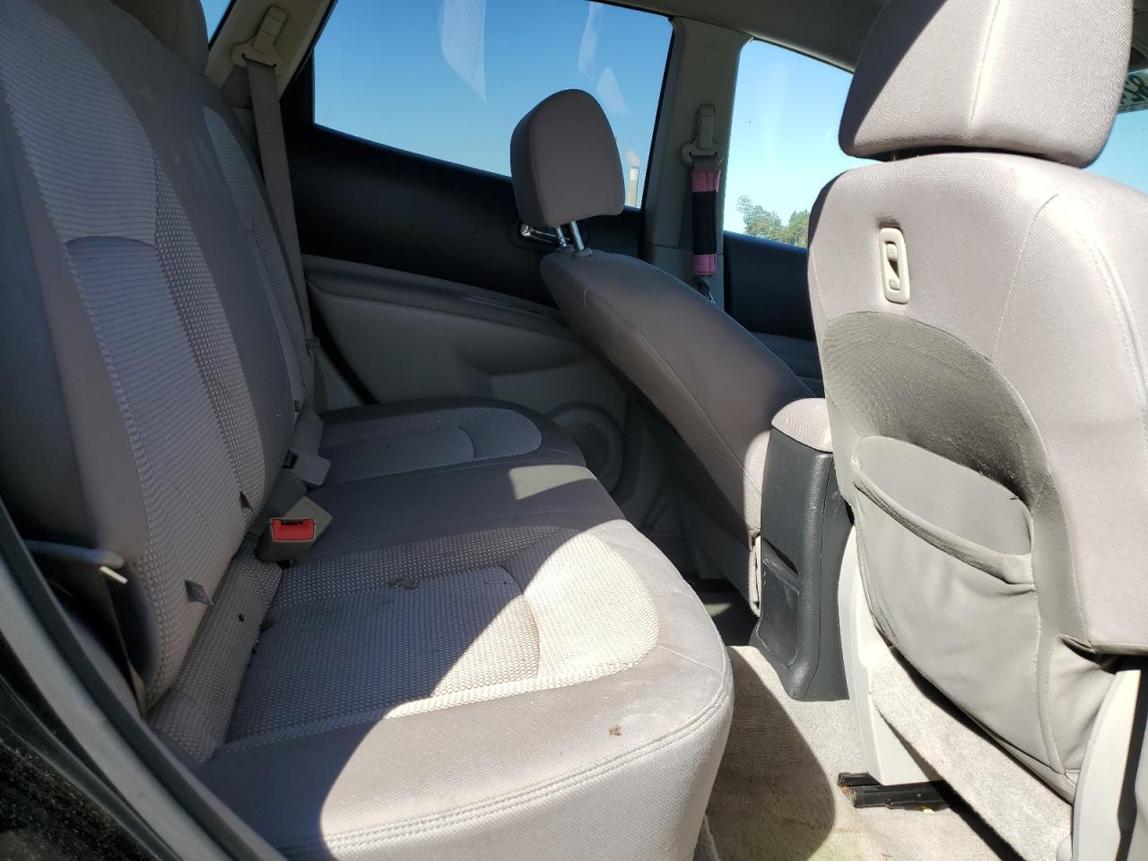 2010 NISSAN ROGUE