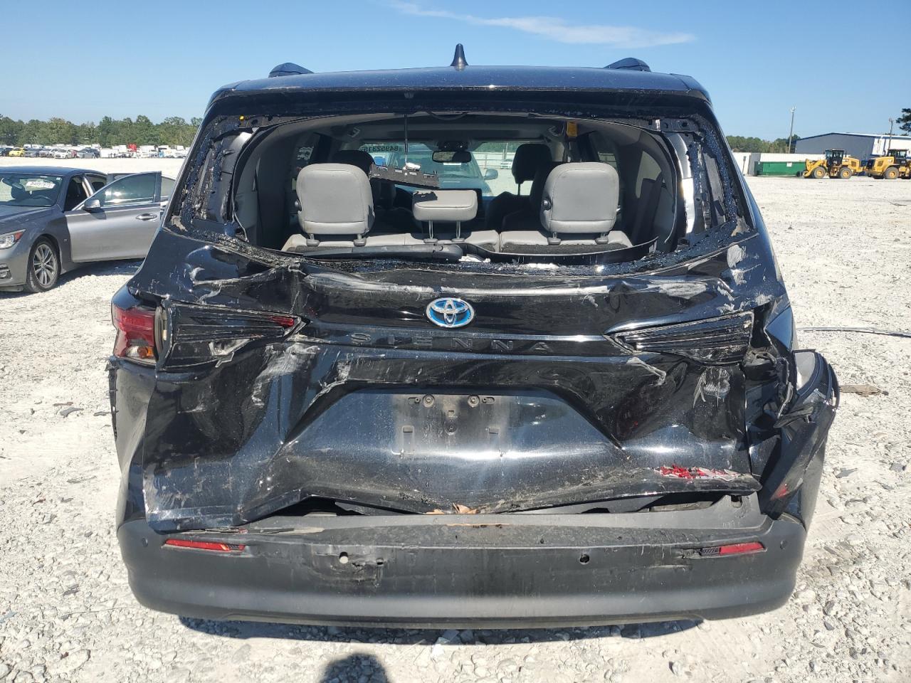 2023 TOYOTA SIENNA