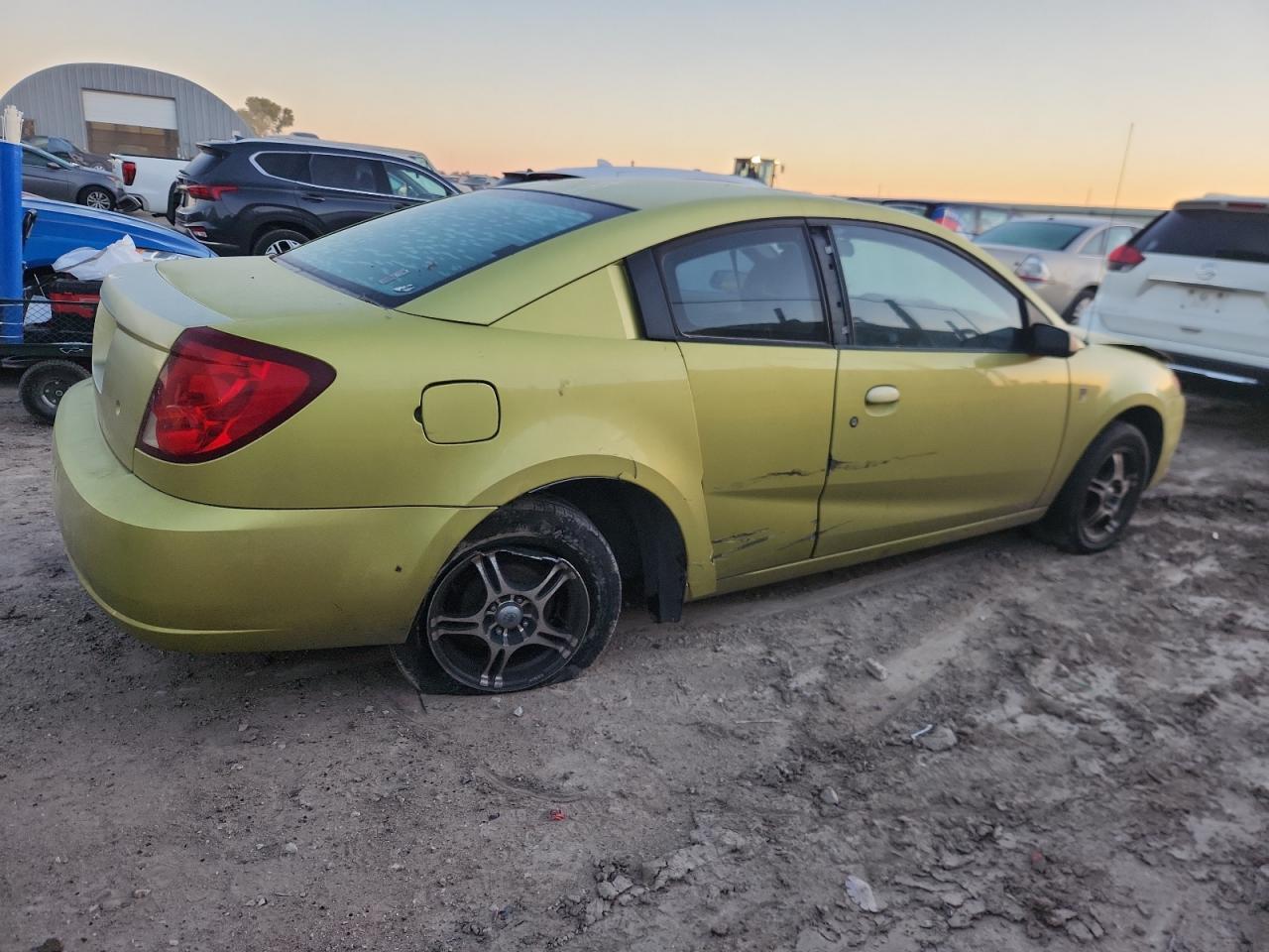 2004 SATURN Ion