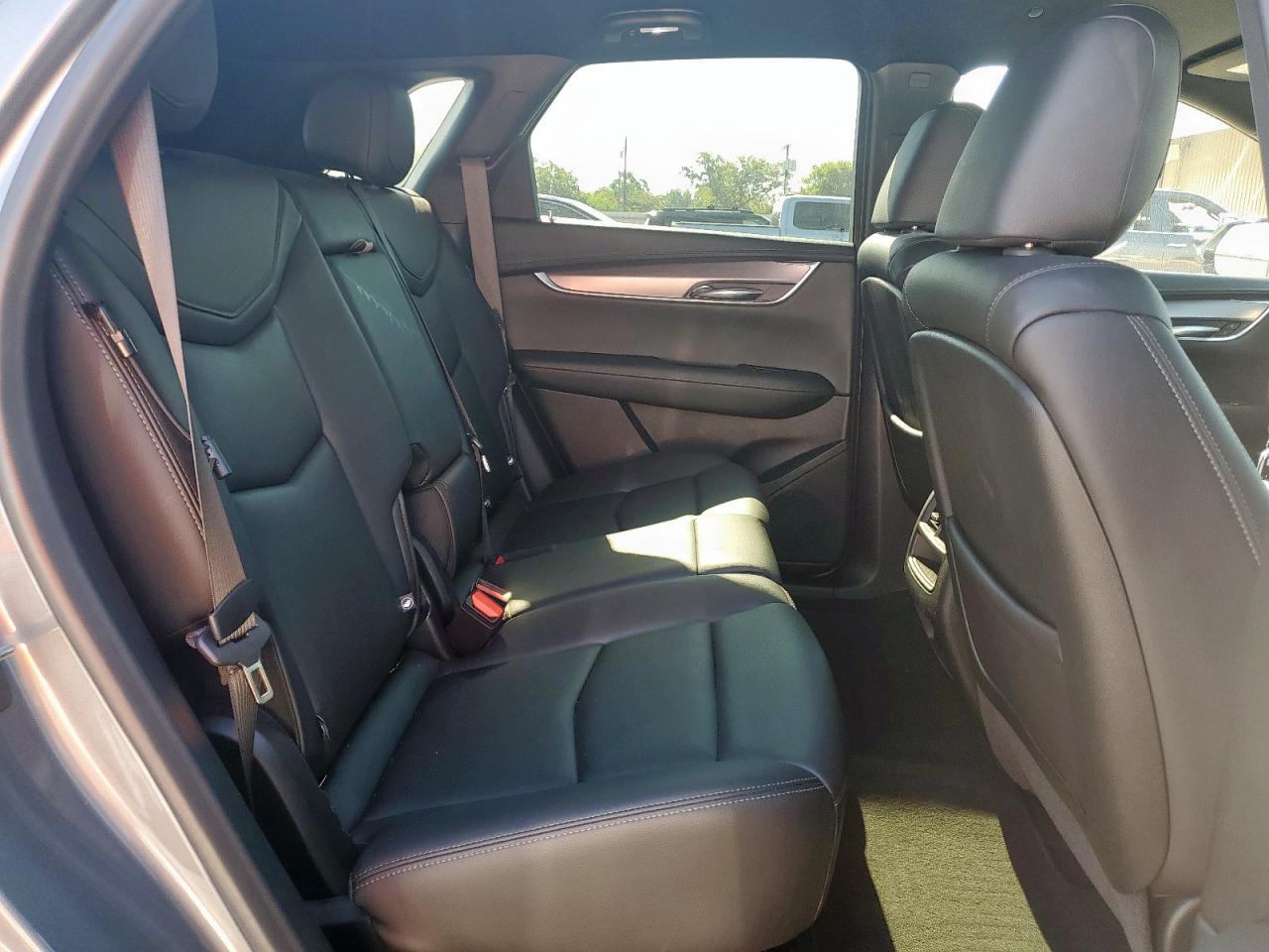 2021 CADILLAC XT5