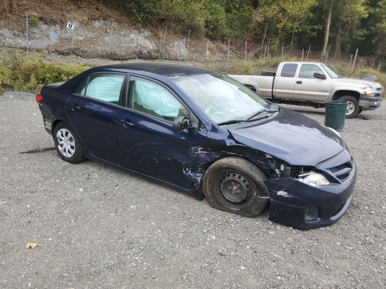 2011 TOYOTA COROLLA