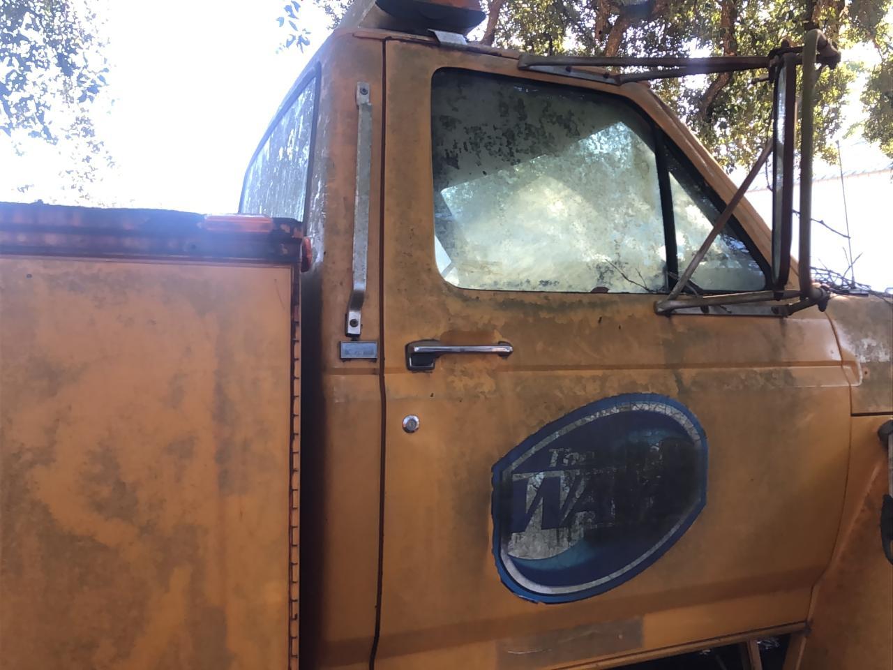 1986 FORD F600