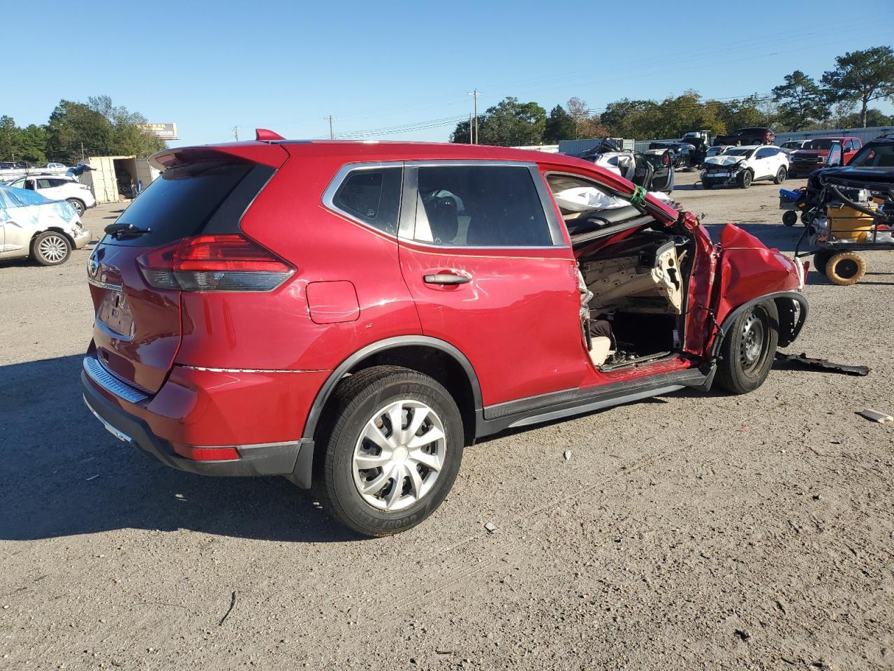 2017 NISSAN ROGUE