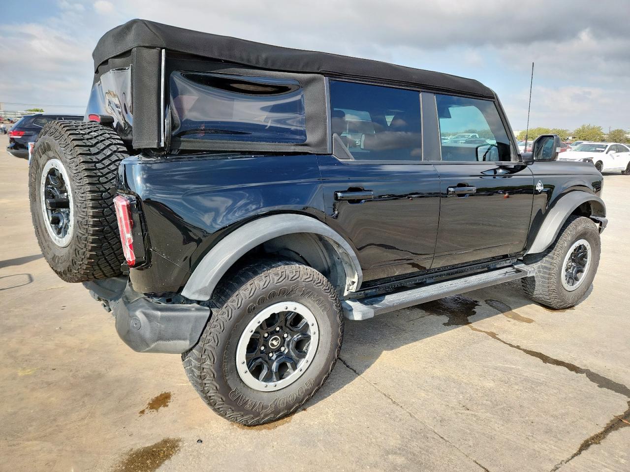 2023 FORD Bronco