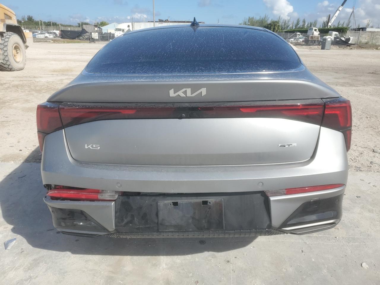 2025 KIA K5