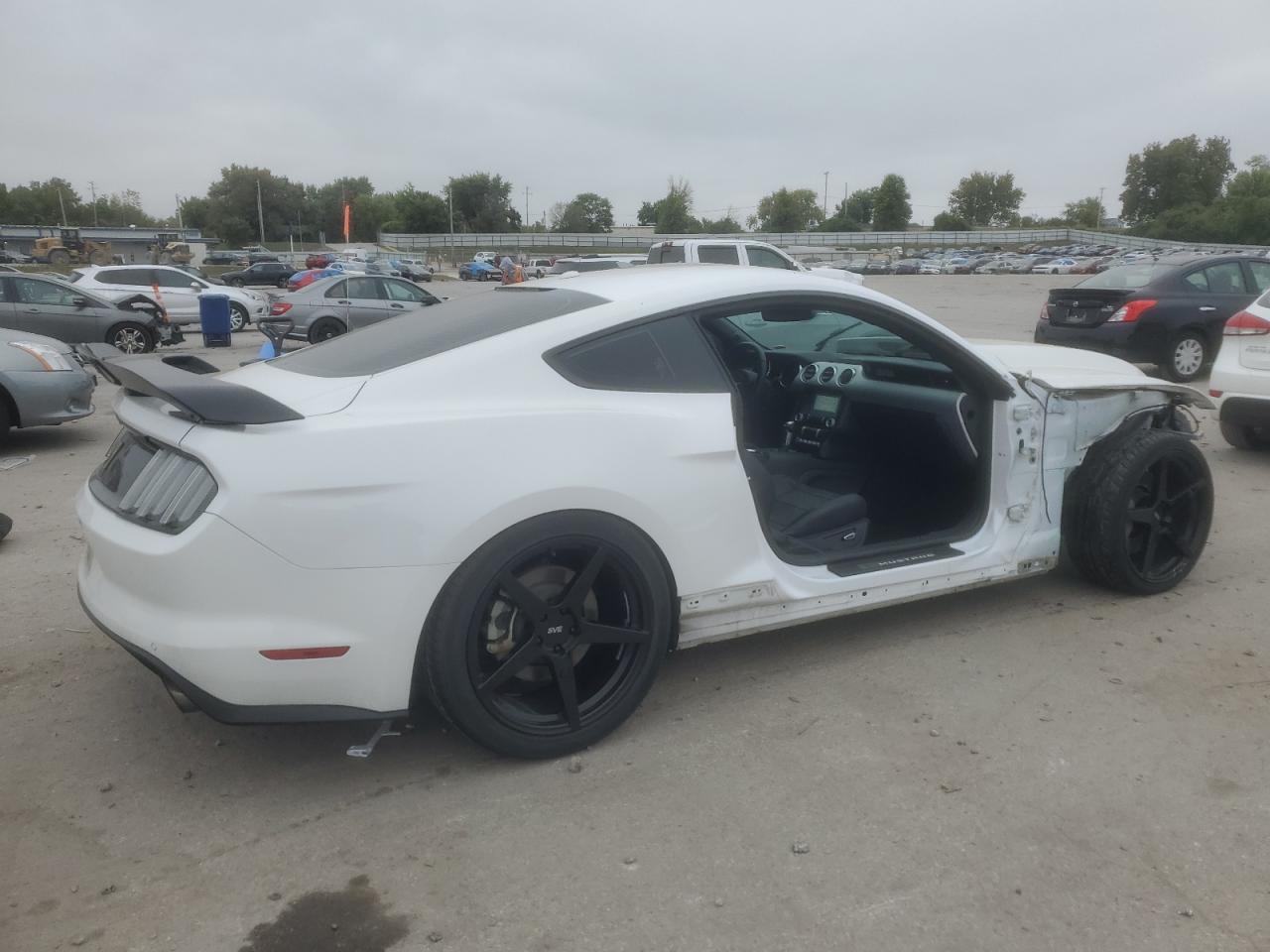 2017 FORD MUSTANG