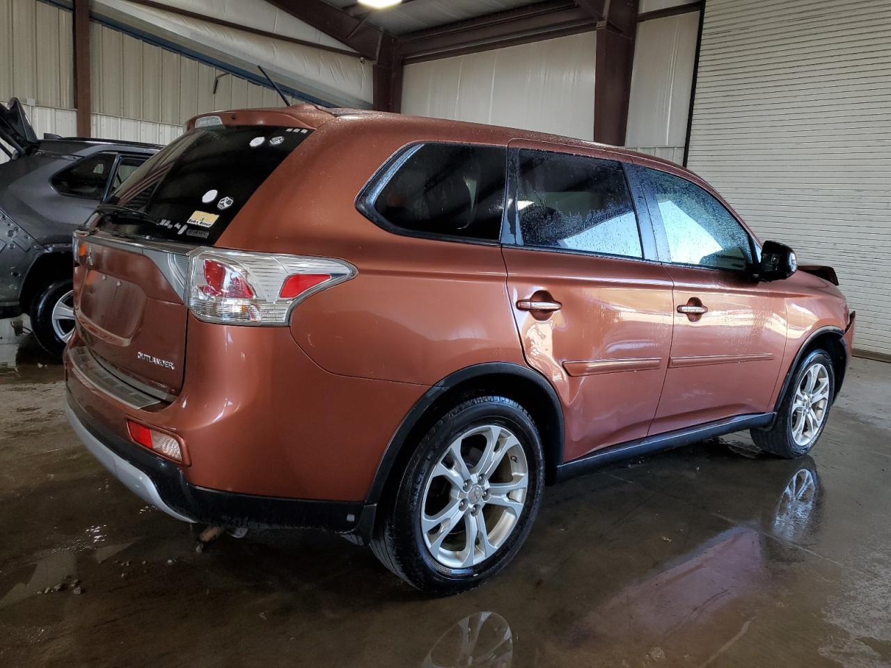 2015 MITSUBISHI outlander