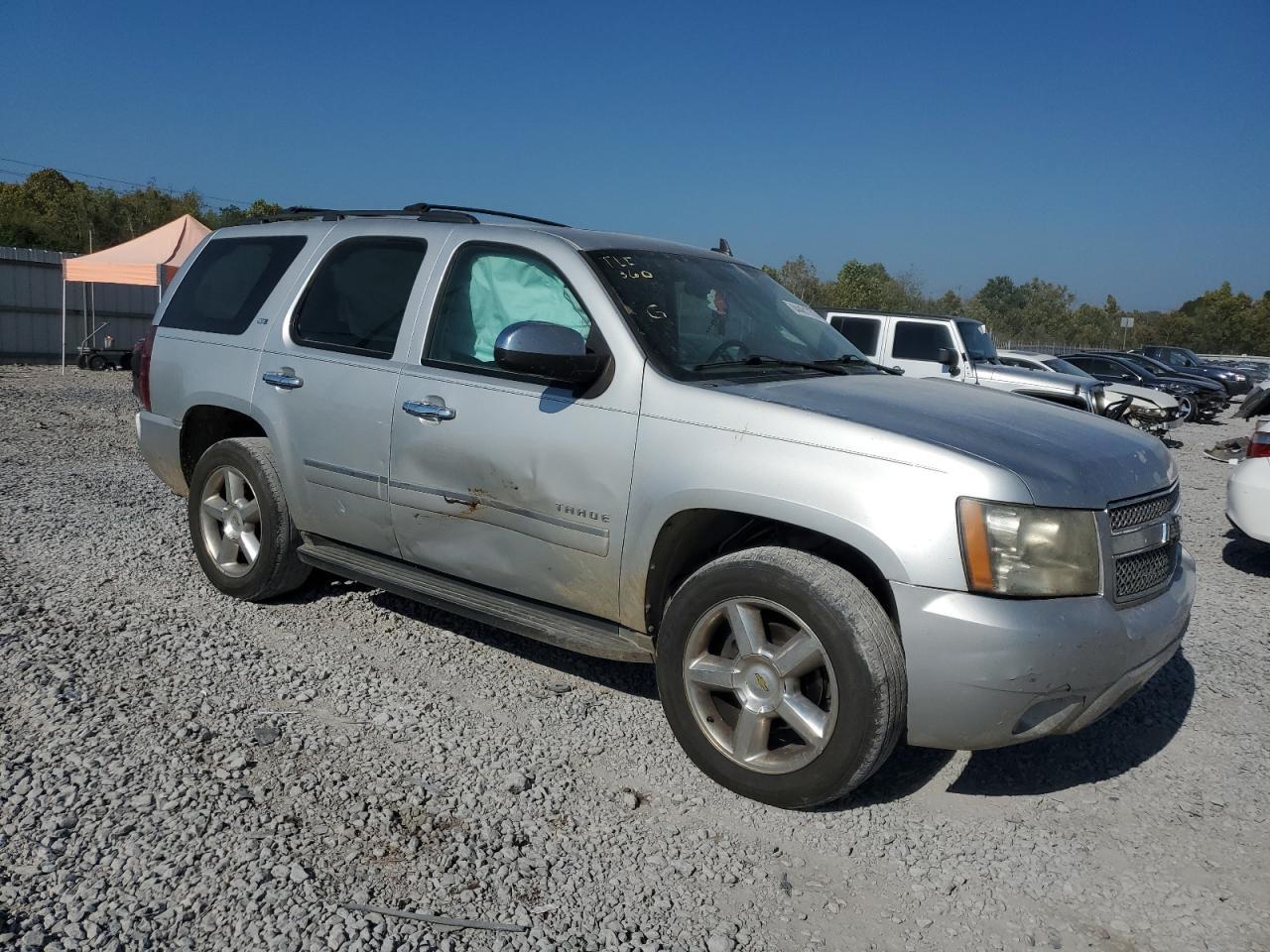 2011 CHEVROLET Tahoe