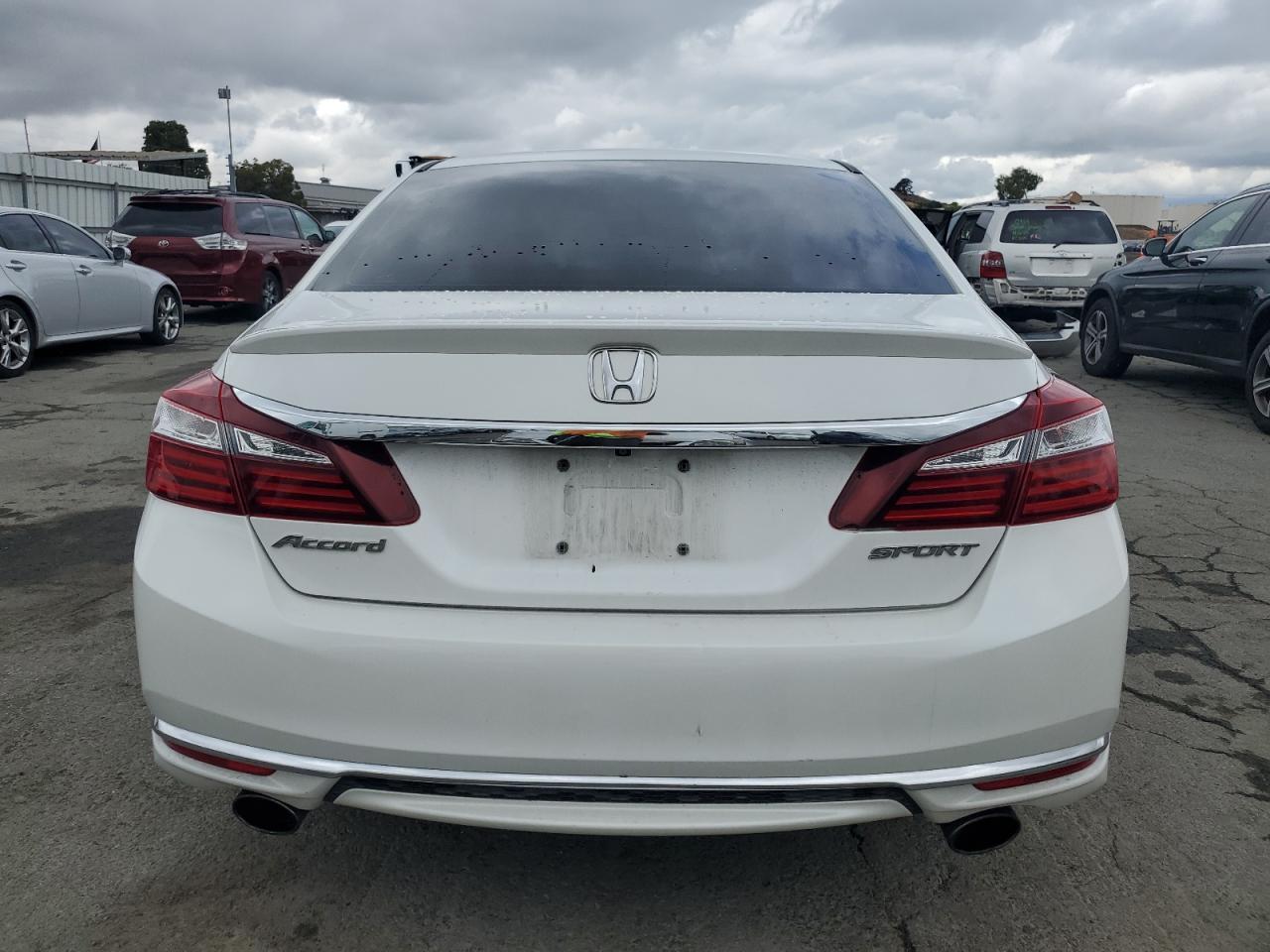 2017 HONDA ACCORD