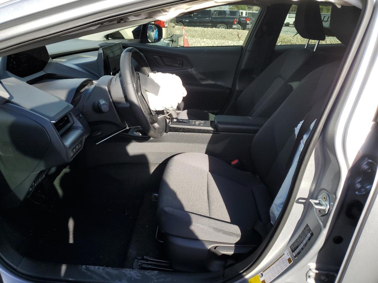 2024 TOYOTA PRIUS