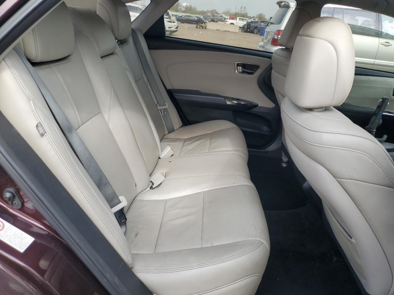 2013 TOYOTA Avalon