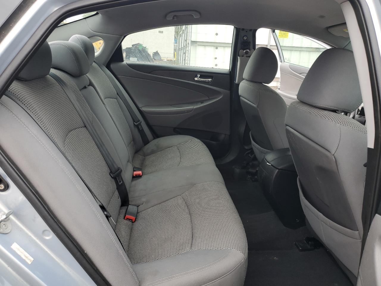 2011 HYUNDAI SONATA