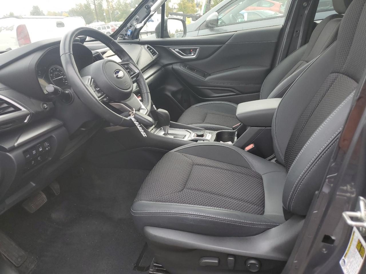 2022 SUBARU FORESTER