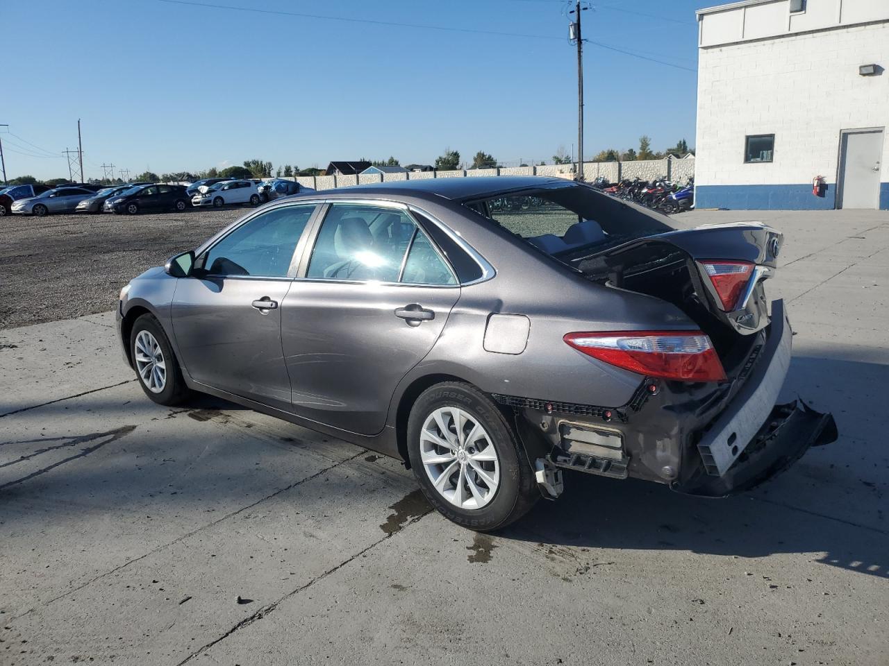 2016 TOYOTA CAMRY