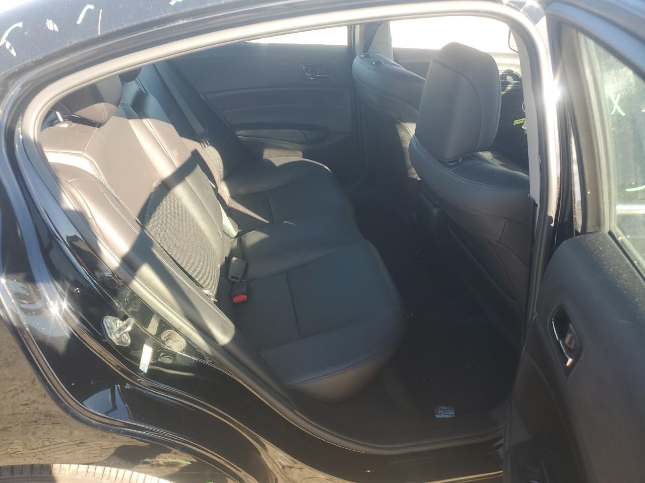2016 ACURA ILX