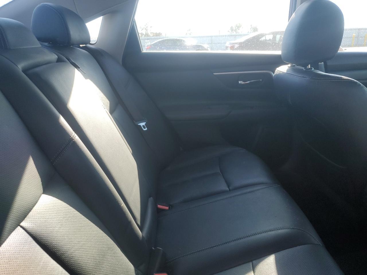 2016 NISSAN ALTIMA