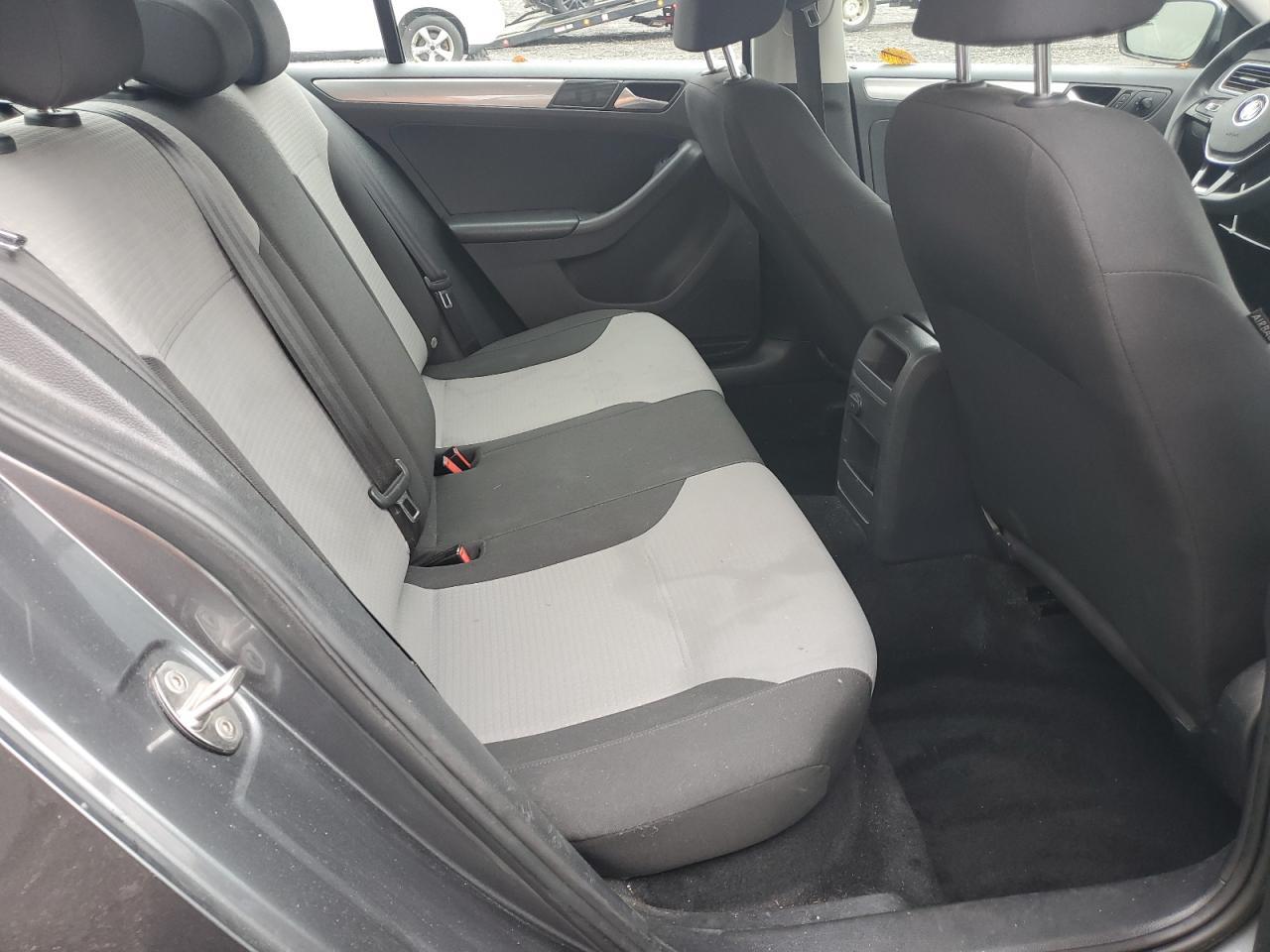 2017 VOLKSWAGEN JETTA