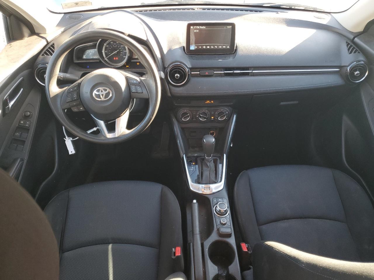 2017 TOYOTA YARIS