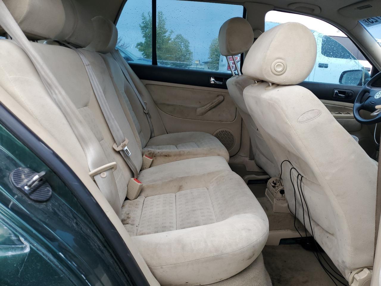 2001 VOLKSWAGEN GOLF