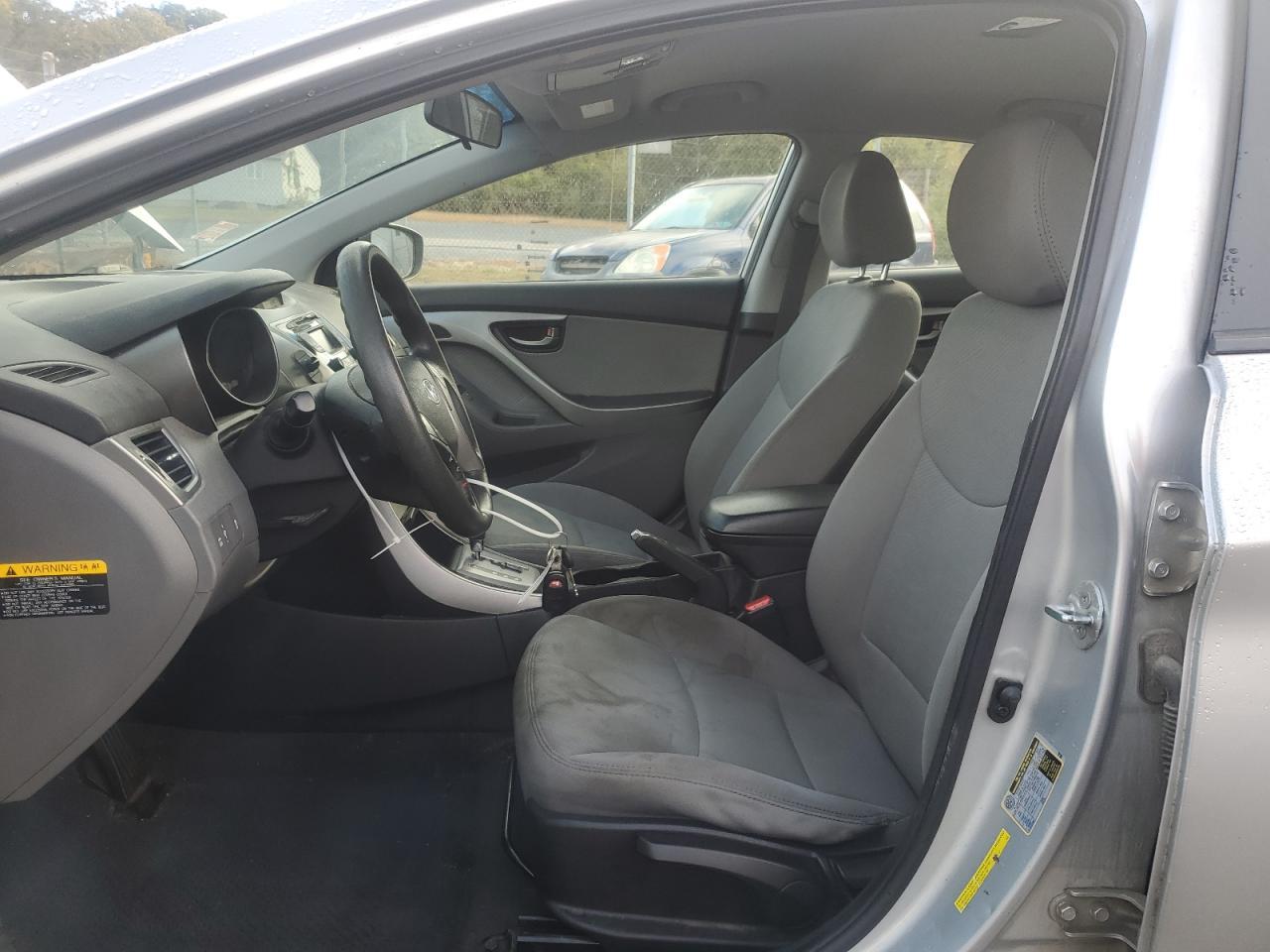 2013 HYUNDAI ELANTRA