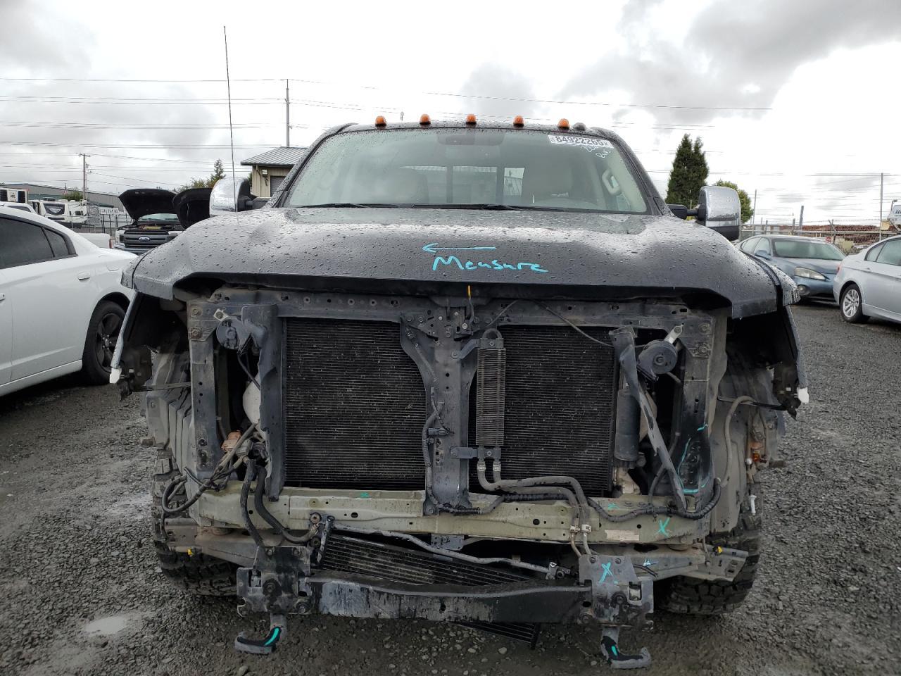 2016 NISSAN Titan