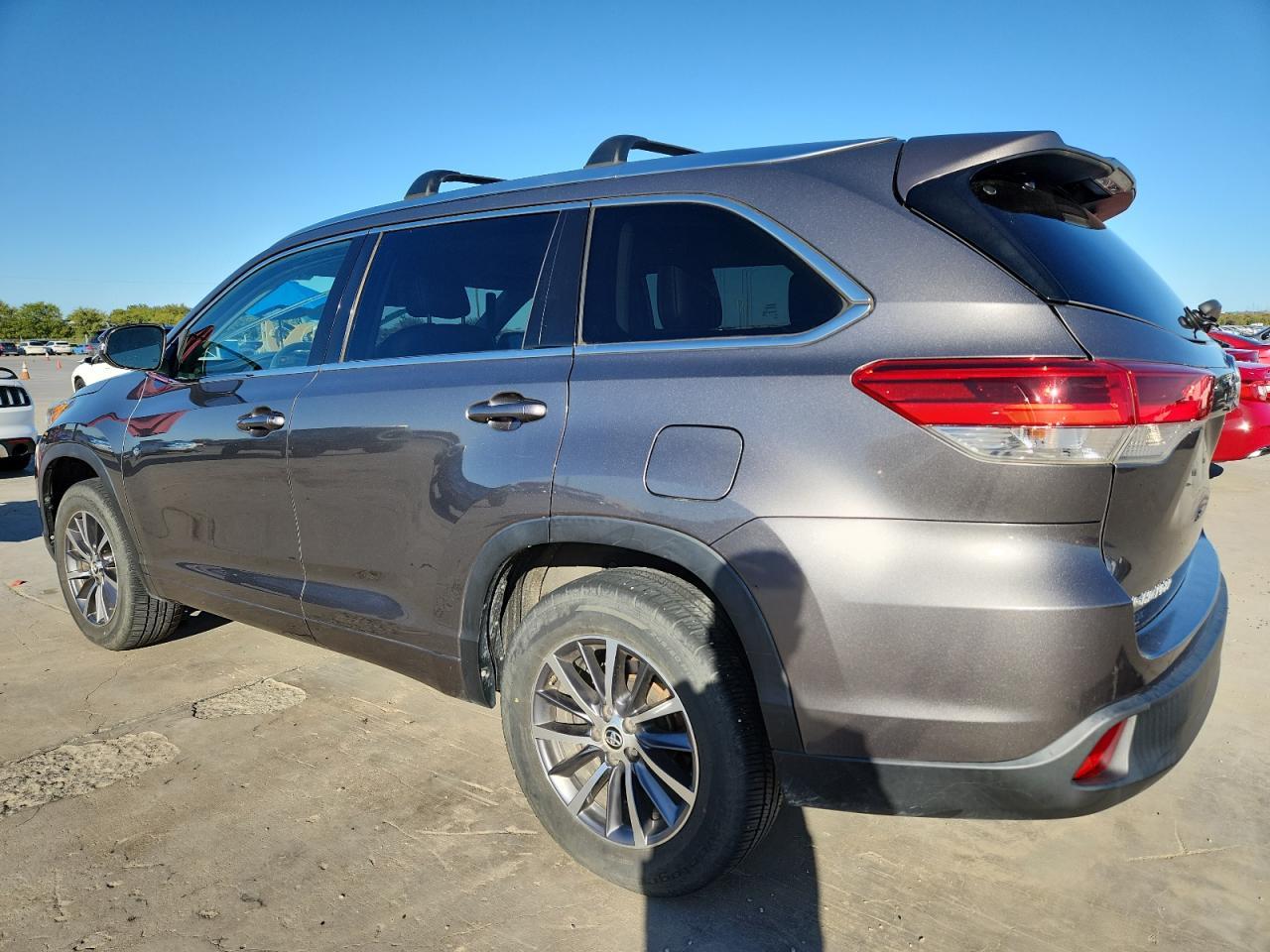 2018 TOYOTA HIGHLANDER