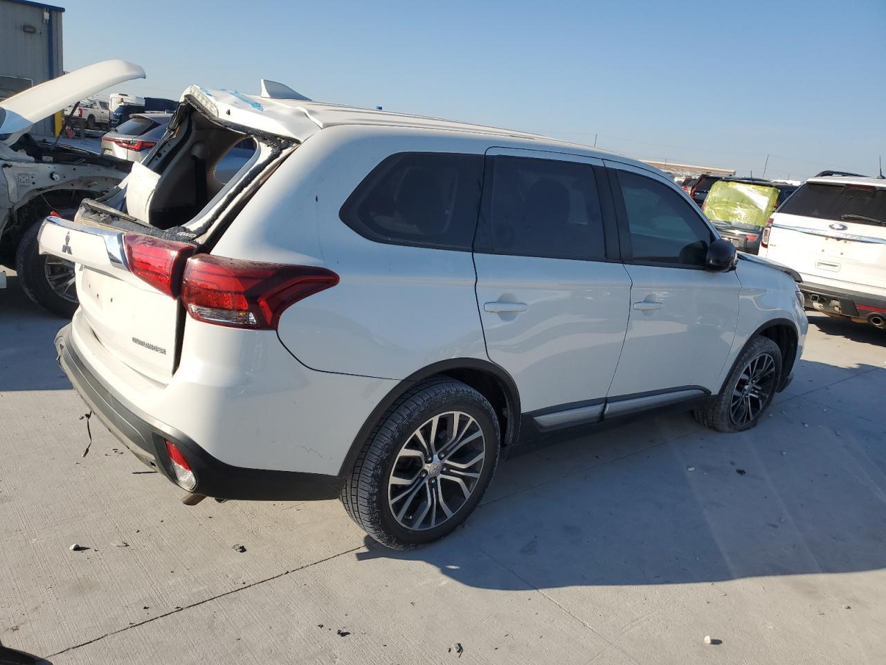 2017 MITSUBISHI outlander