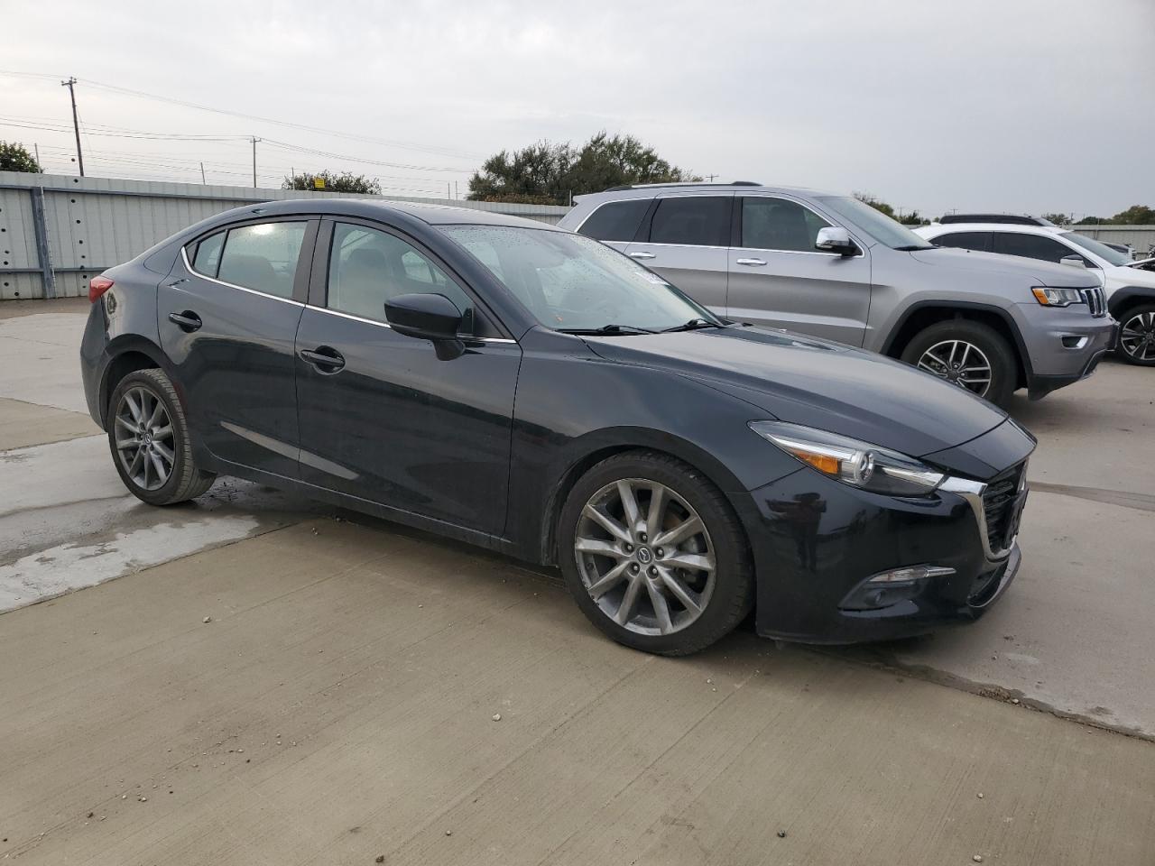 2018 MAZDA 3