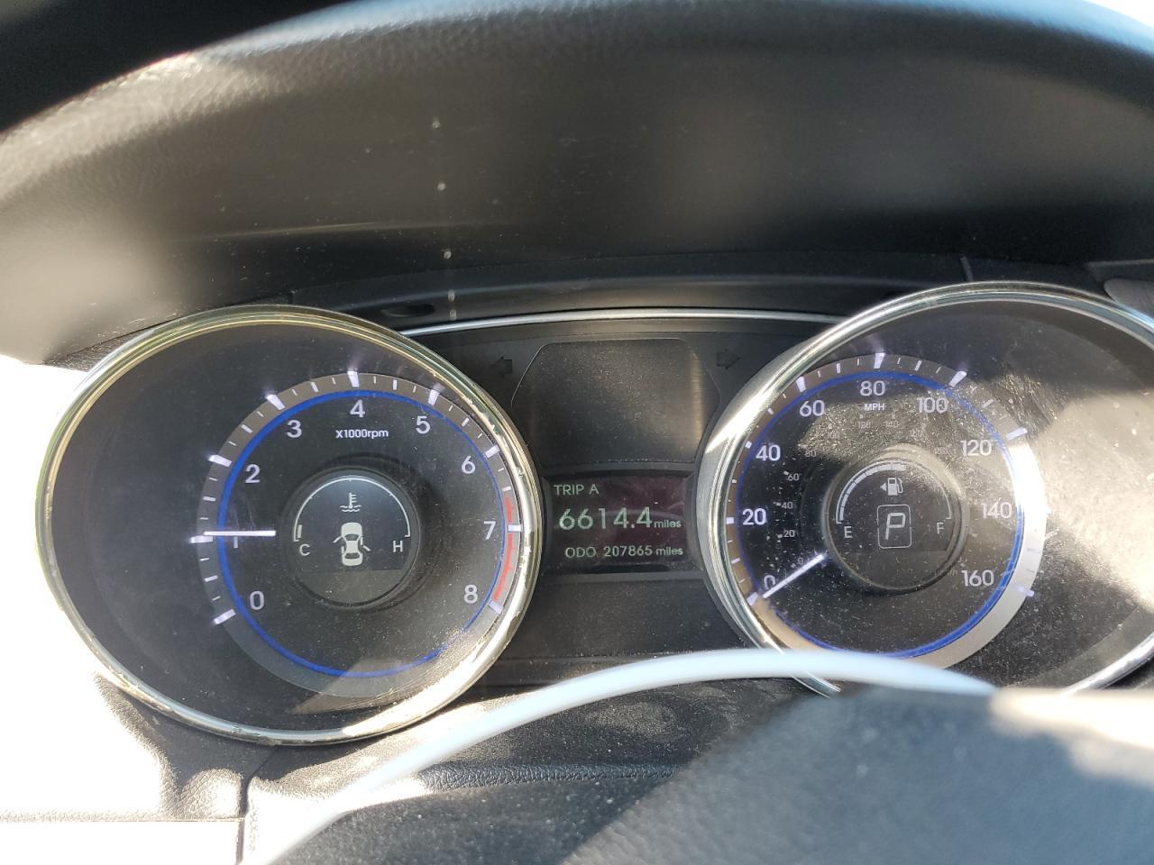 2011 HYUNDAI SONATA