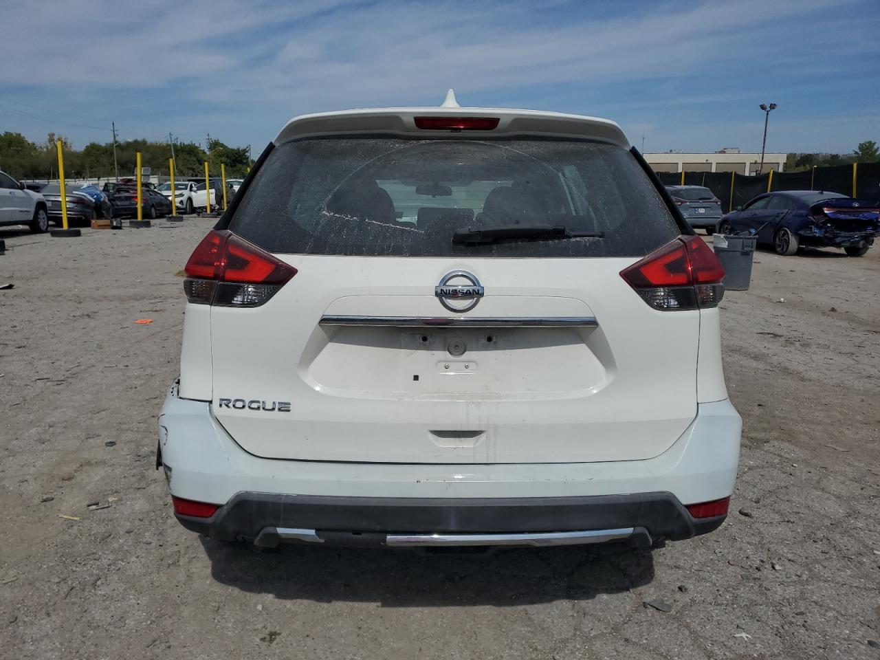 2017 NISSAN ROGUE