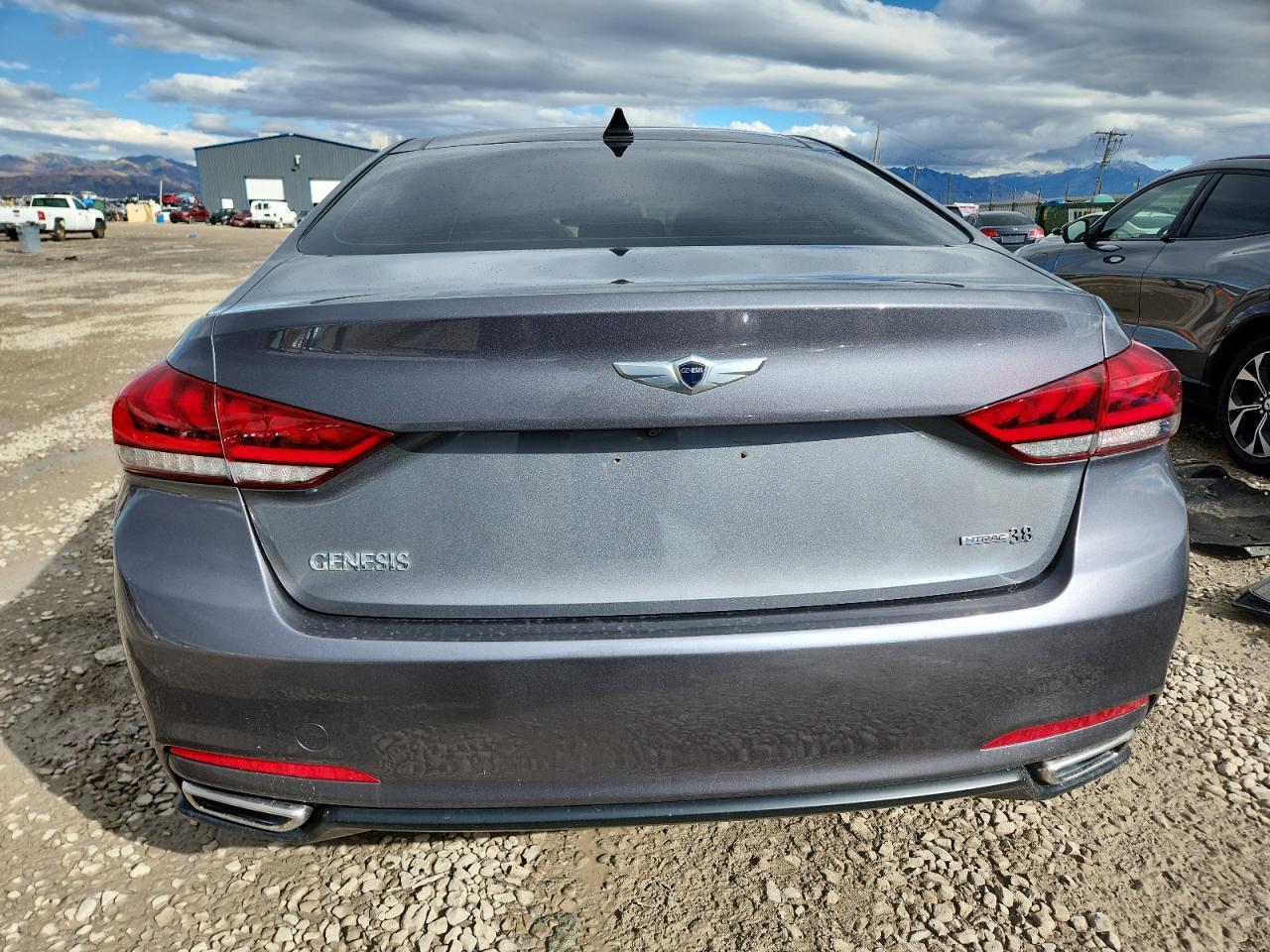 2016 HYUNDAI GENESIS
