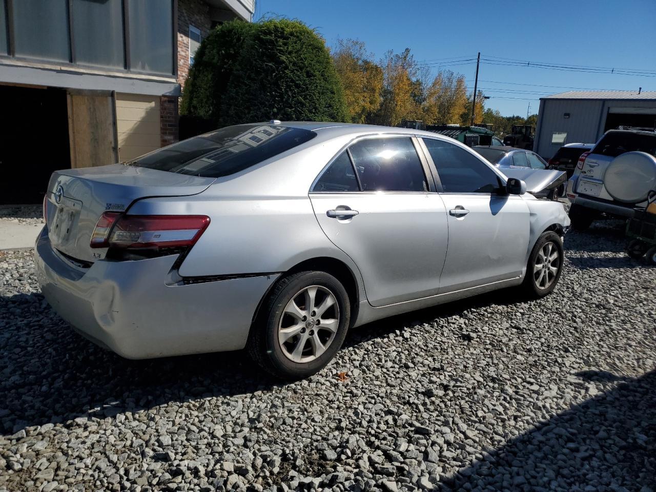 2010 TOYOTA CAMRY