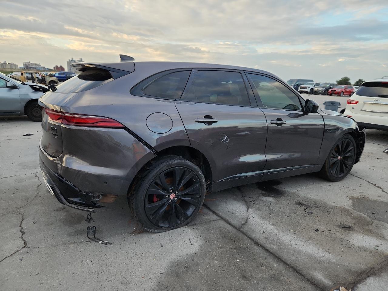 2021 JAGUAR F-Pace