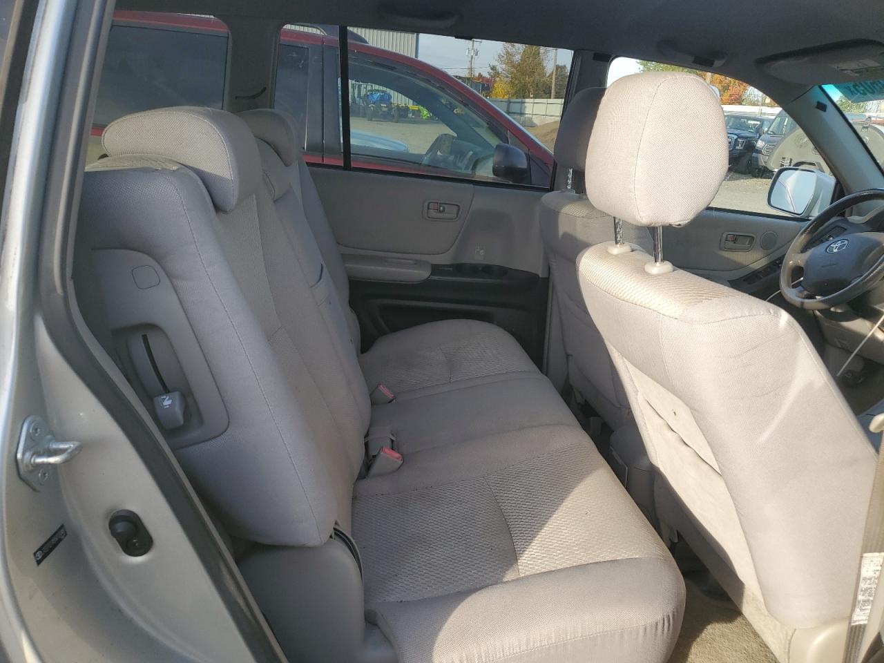 2005 TOYOTA HIGHLANDER