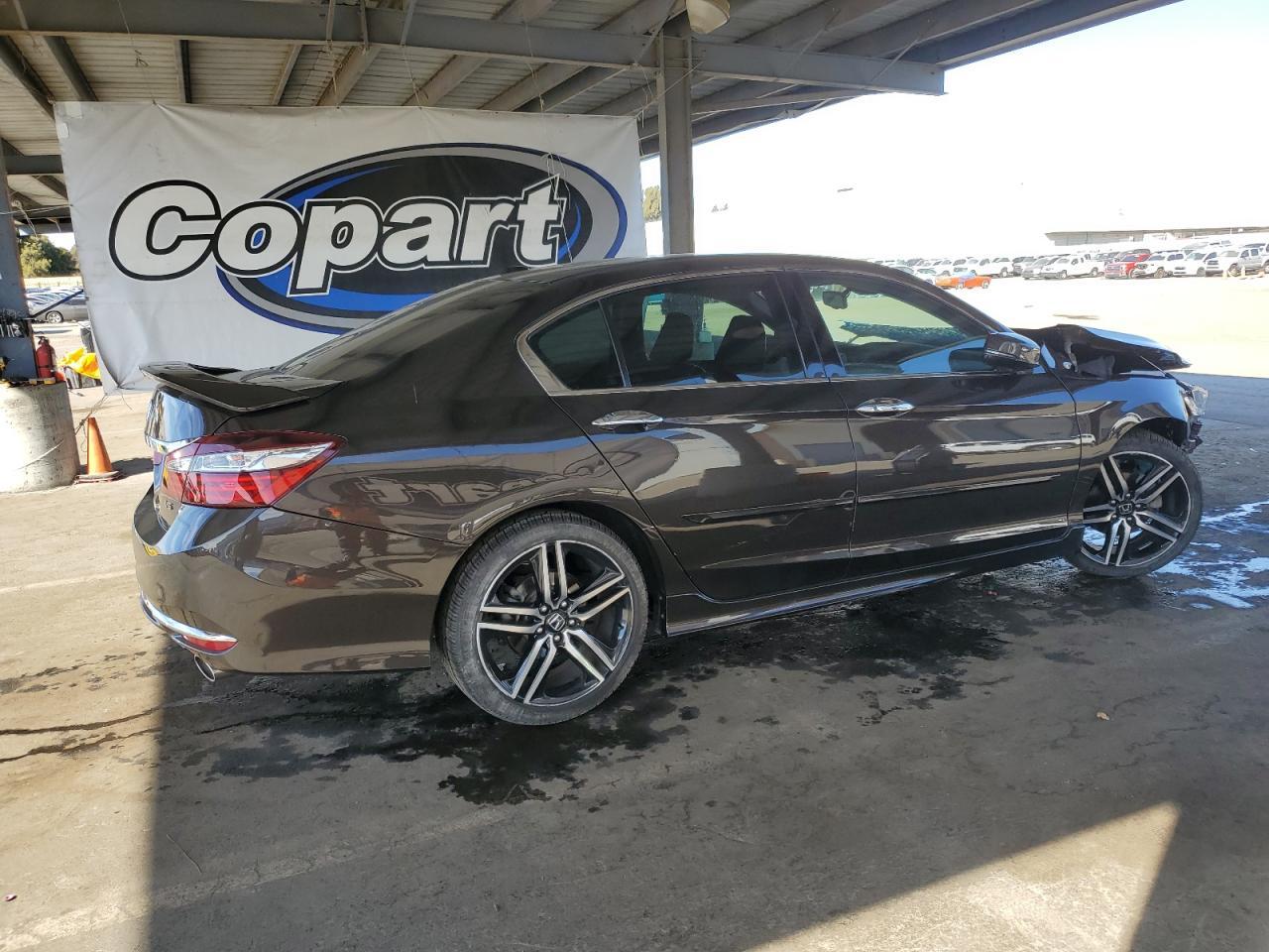 2016 HONDA ACCORD