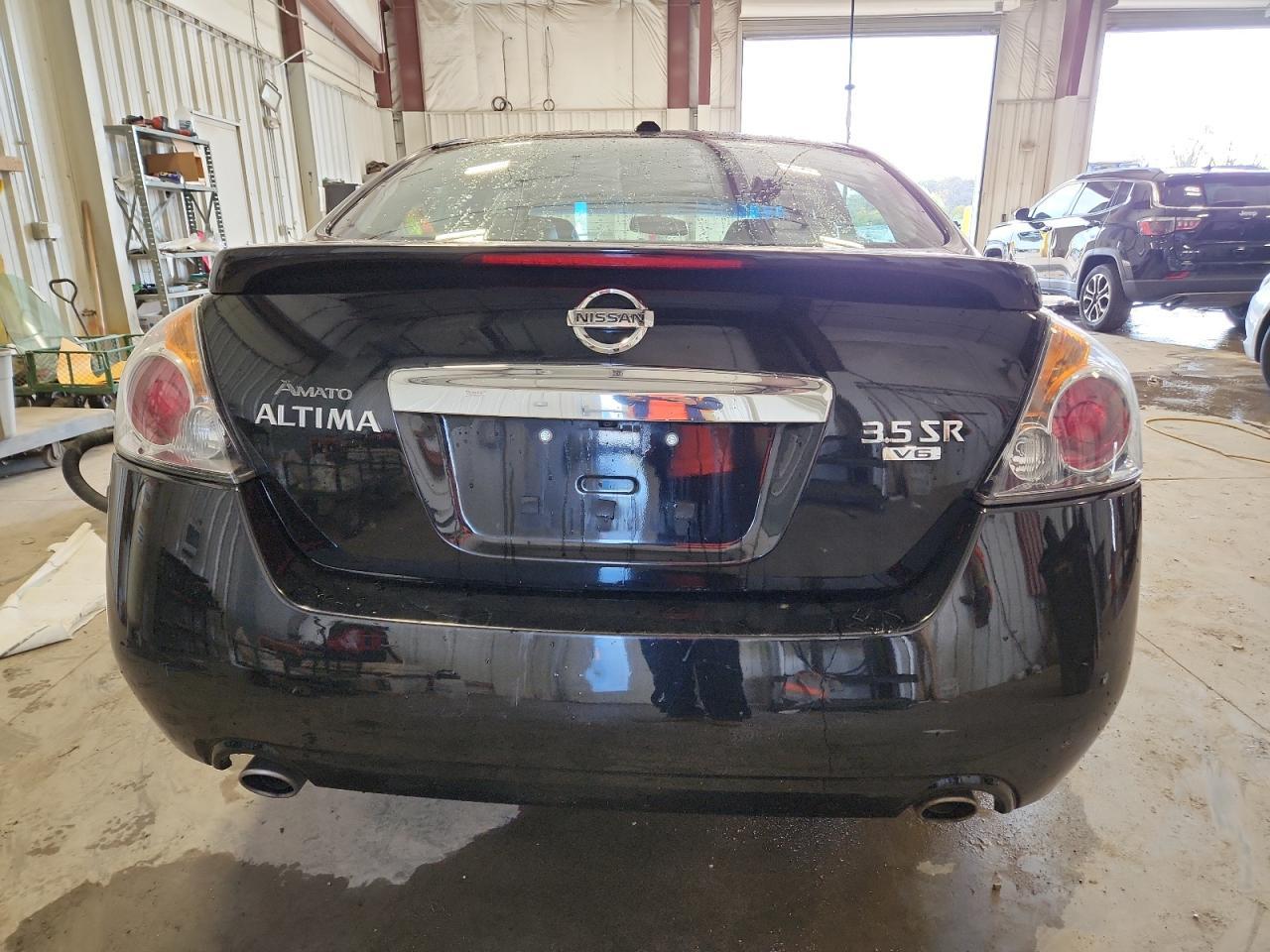 2010 NISSAN ALTIMA