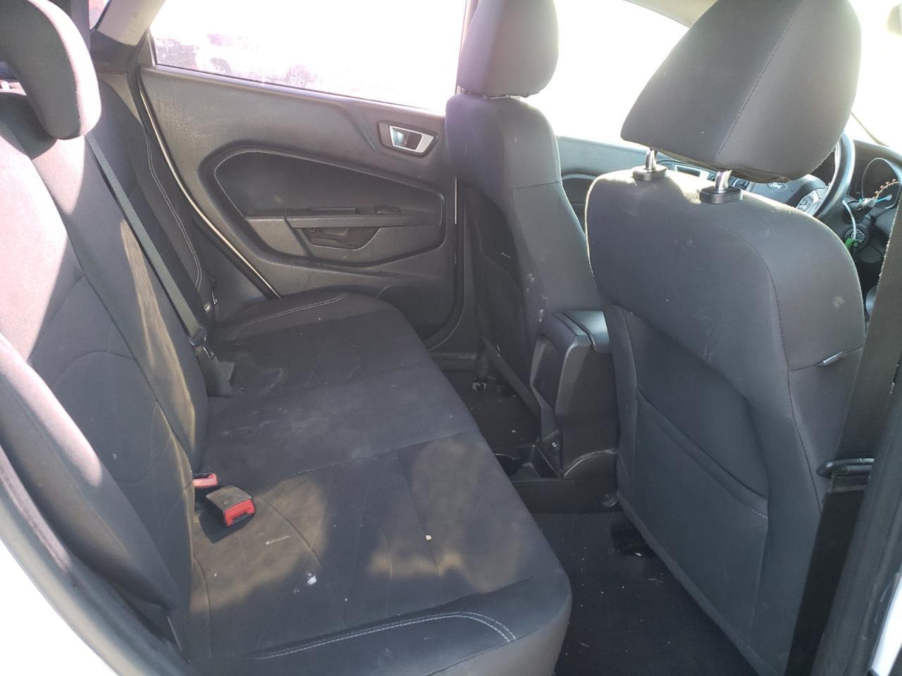 2015 FORD Fiesta