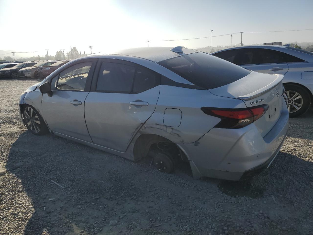 2020 NISSAN VERSA