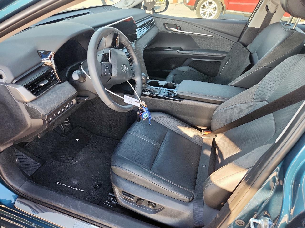 2025 TOYOTA CAMRY