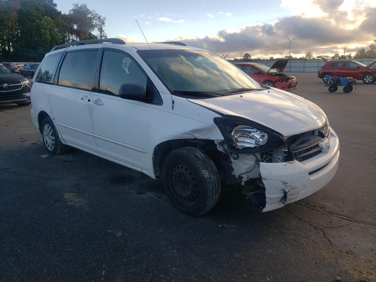 2005 TOYOTA SIENNA