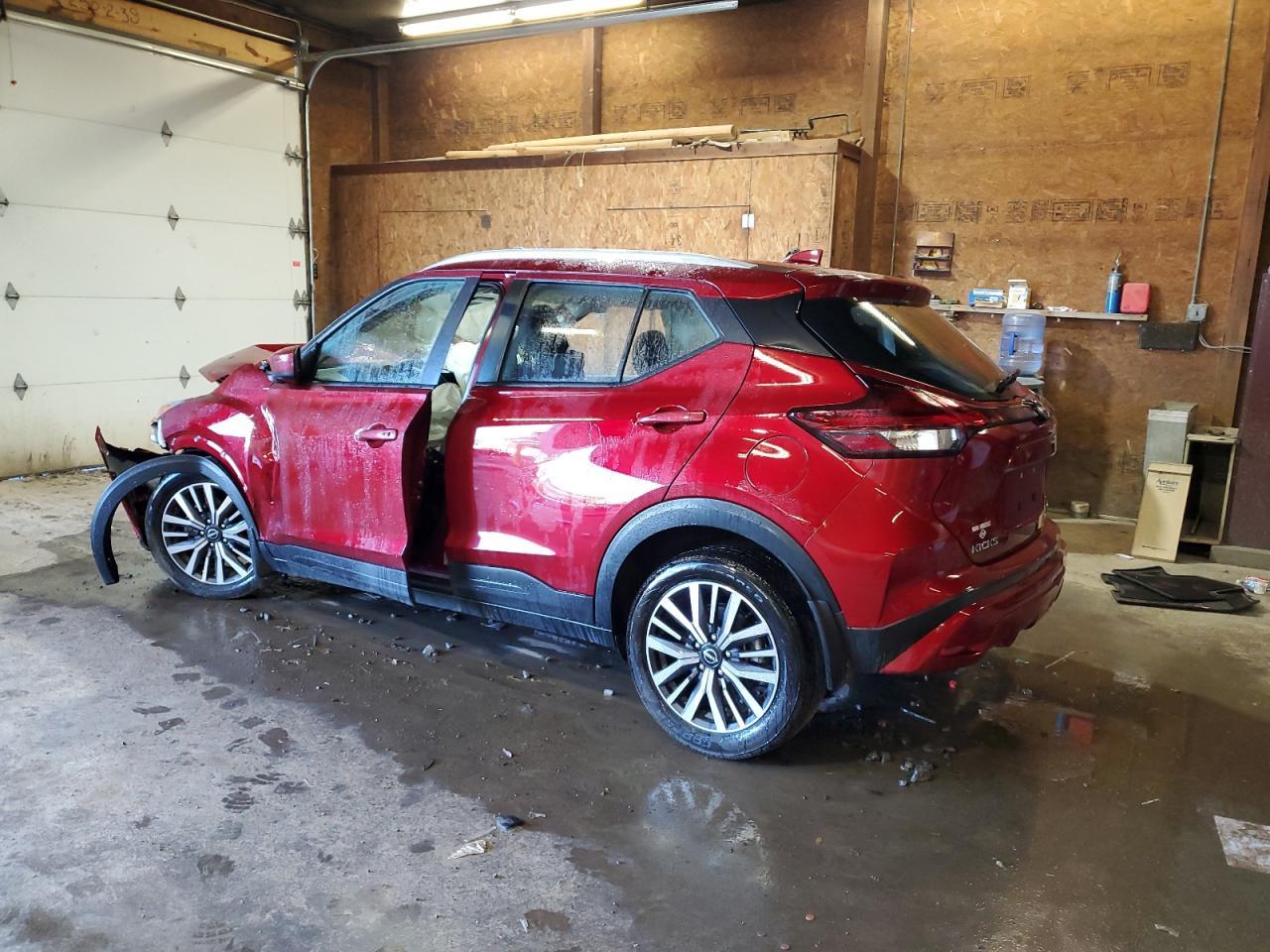 2022 NISSAN KICKS