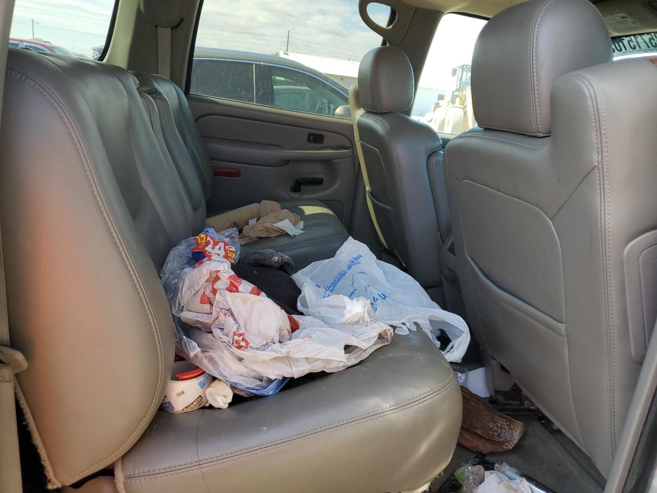 2005 CHEVROLET Suburban