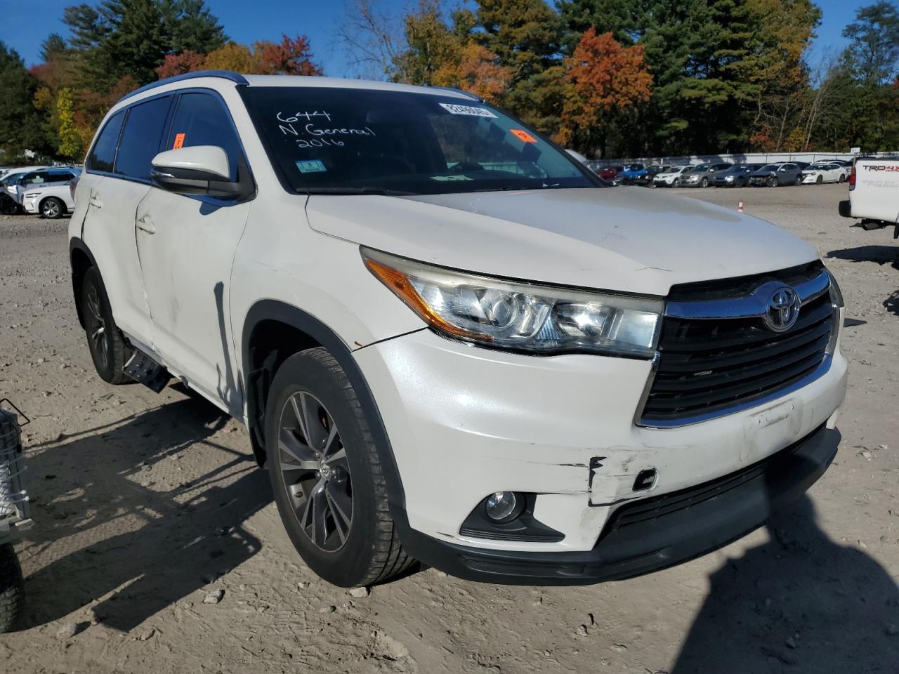 2016 TOYOTA HIGHLANDER
