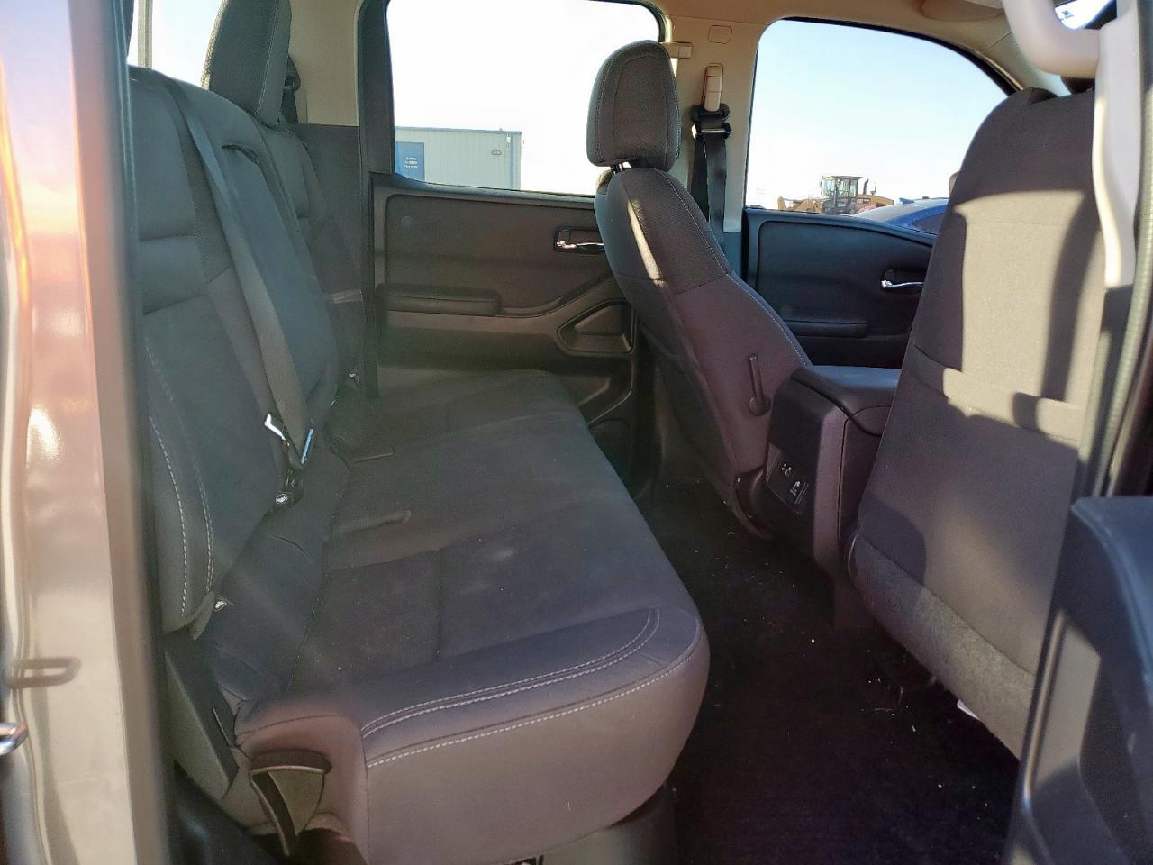 2022 NISSAN Frontier