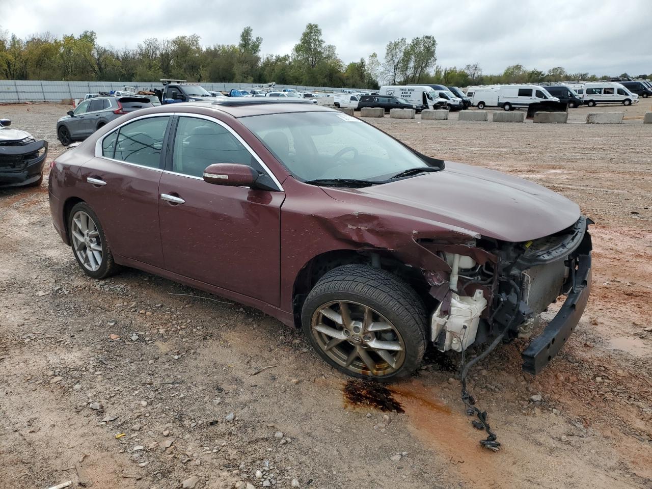 2010 NISSAN Maxima