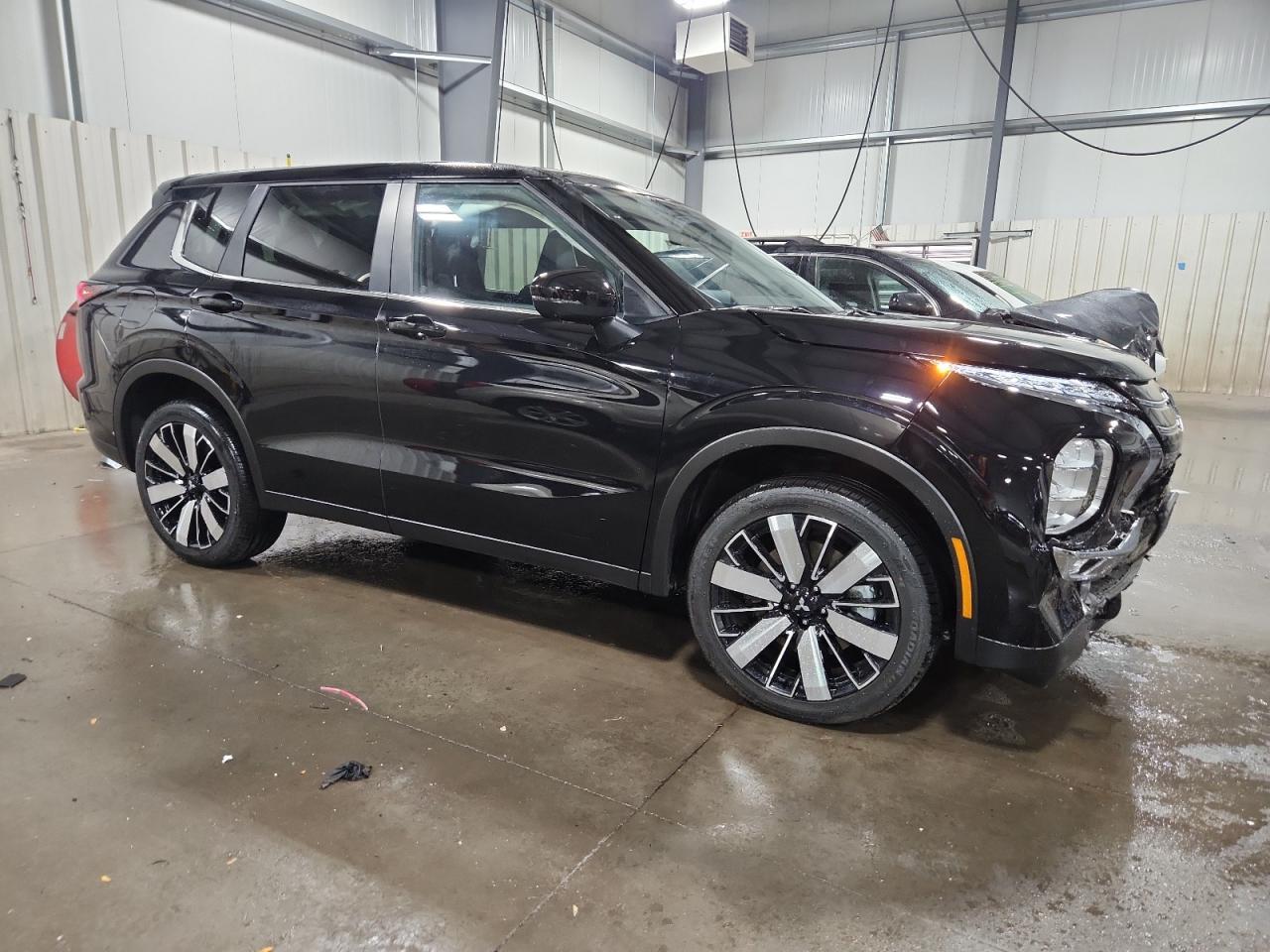 2025 MITSUBISHI outlander