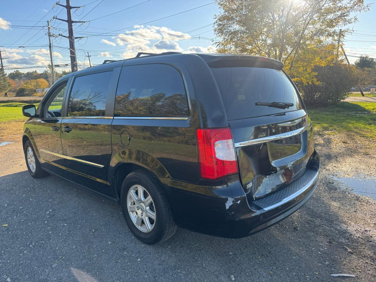 2013 CHRYSLER Town & Country