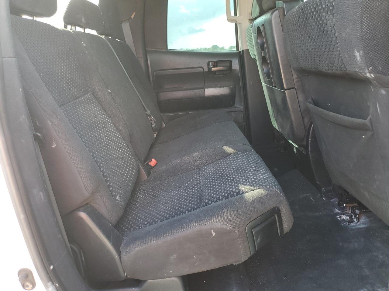 2011 TOYOTA TUNDRA